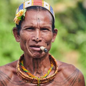 Aman Lupaï, chaman Mentawaï, île de Siberut [Indonésie] - 2025