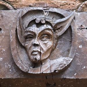 Le Diable, Troyes