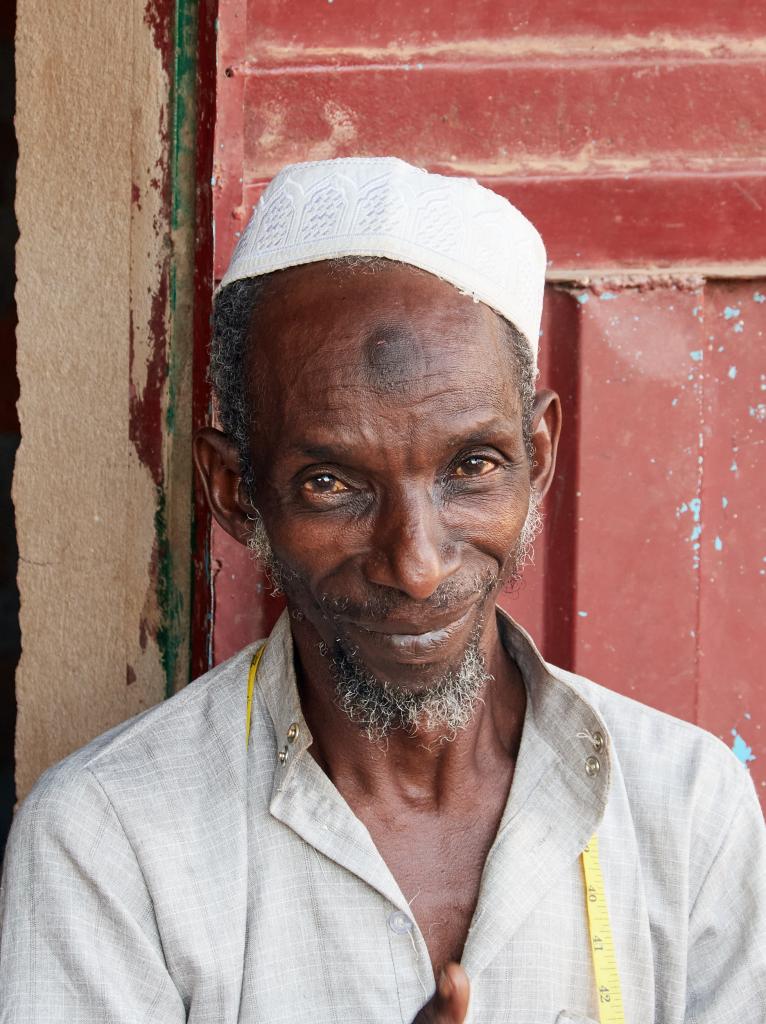 Tailleur à Gninkan [Guinée] - 2024