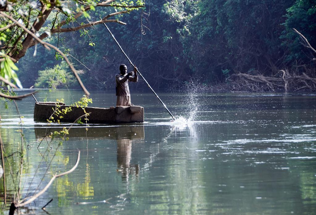 Au point d'eau de Loubeya [Guinée] - 2024 