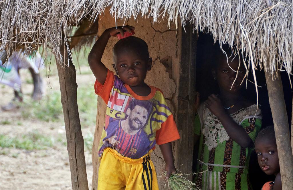 Un village sur le chemin de Daleya [Guinée] - 2024 