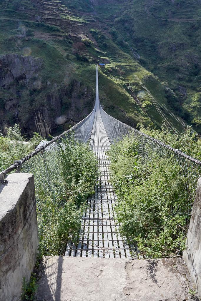 Le pont qui mène à Bangsing [Népal] - 2022 