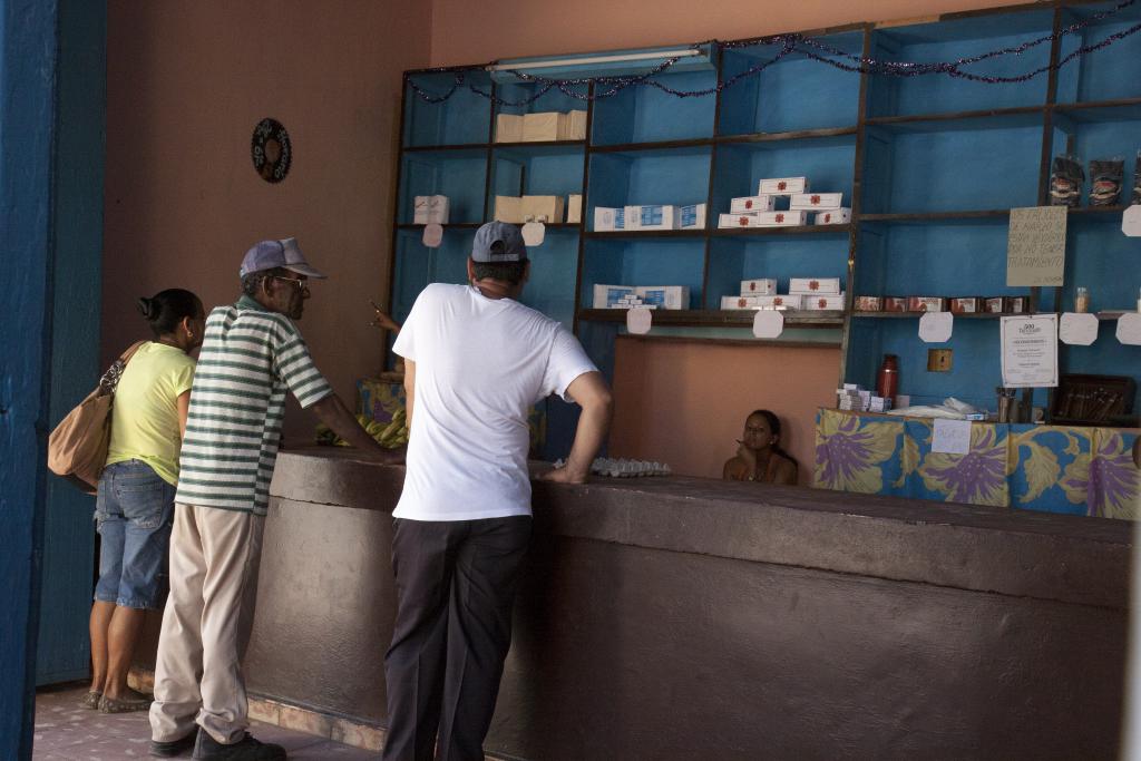Une pharmacie, Trinidad [Cuba] - 2014