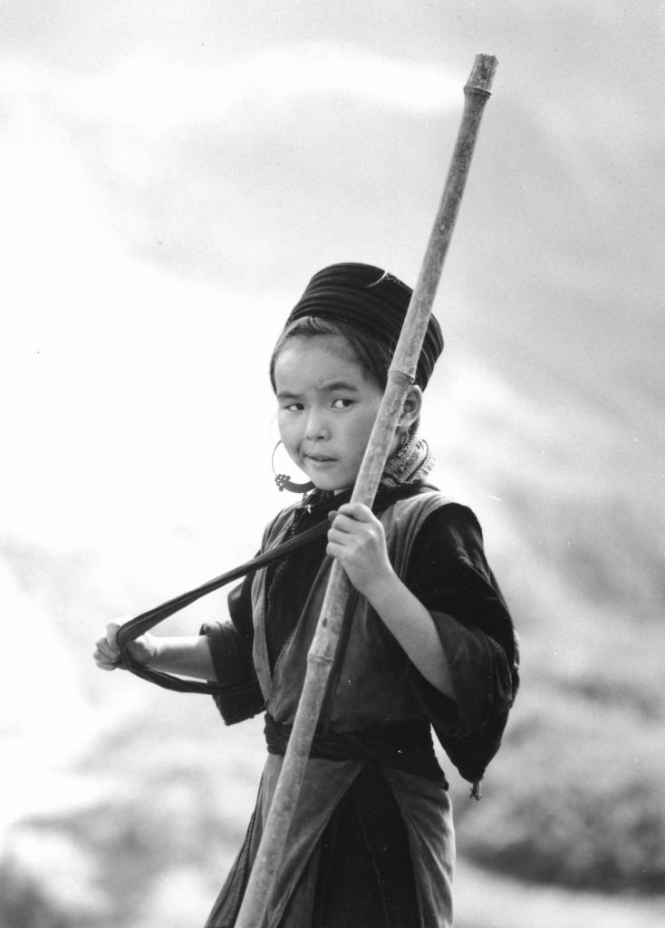 Petit fille Hmong [Vietnam] - 1995
