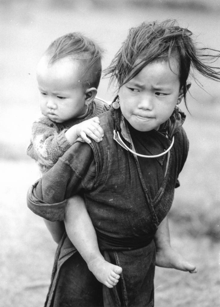 Petits Hmongs, près de Sa Pa [Vietnam] - 1995