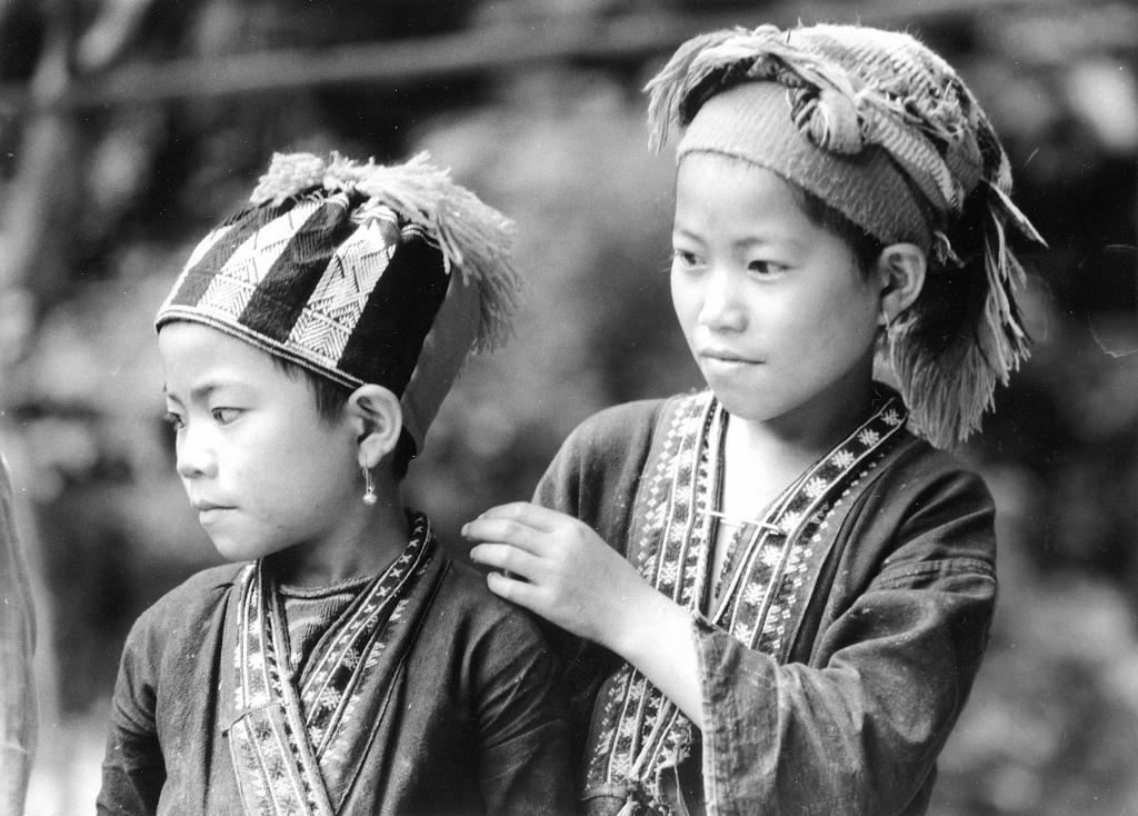 Des enfants de l'ethnie Dao Do, Lao Cai [Vietnam] - 1995