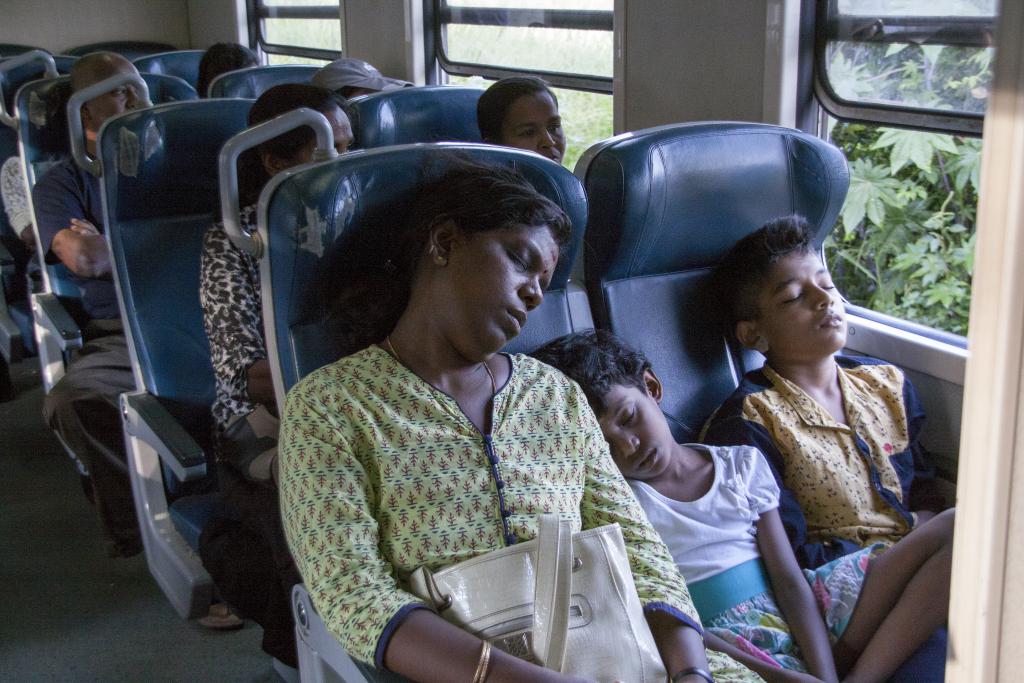 Passagers endormis [Sri Lanka] - 2016