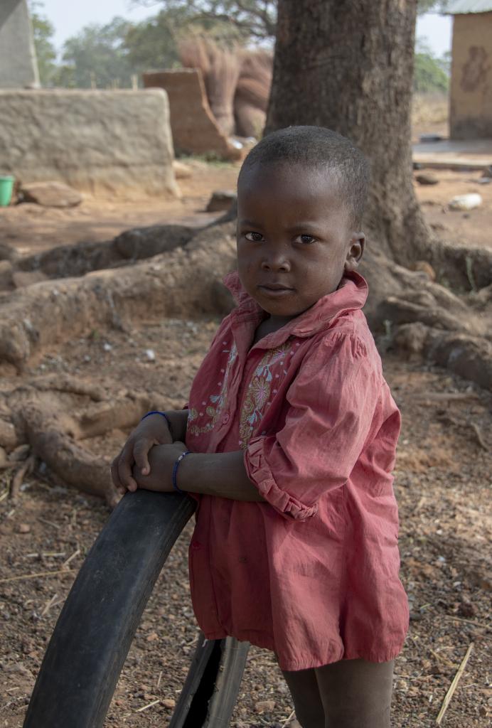 Petite fille peul, pays Otammari [Bénin] - 2018